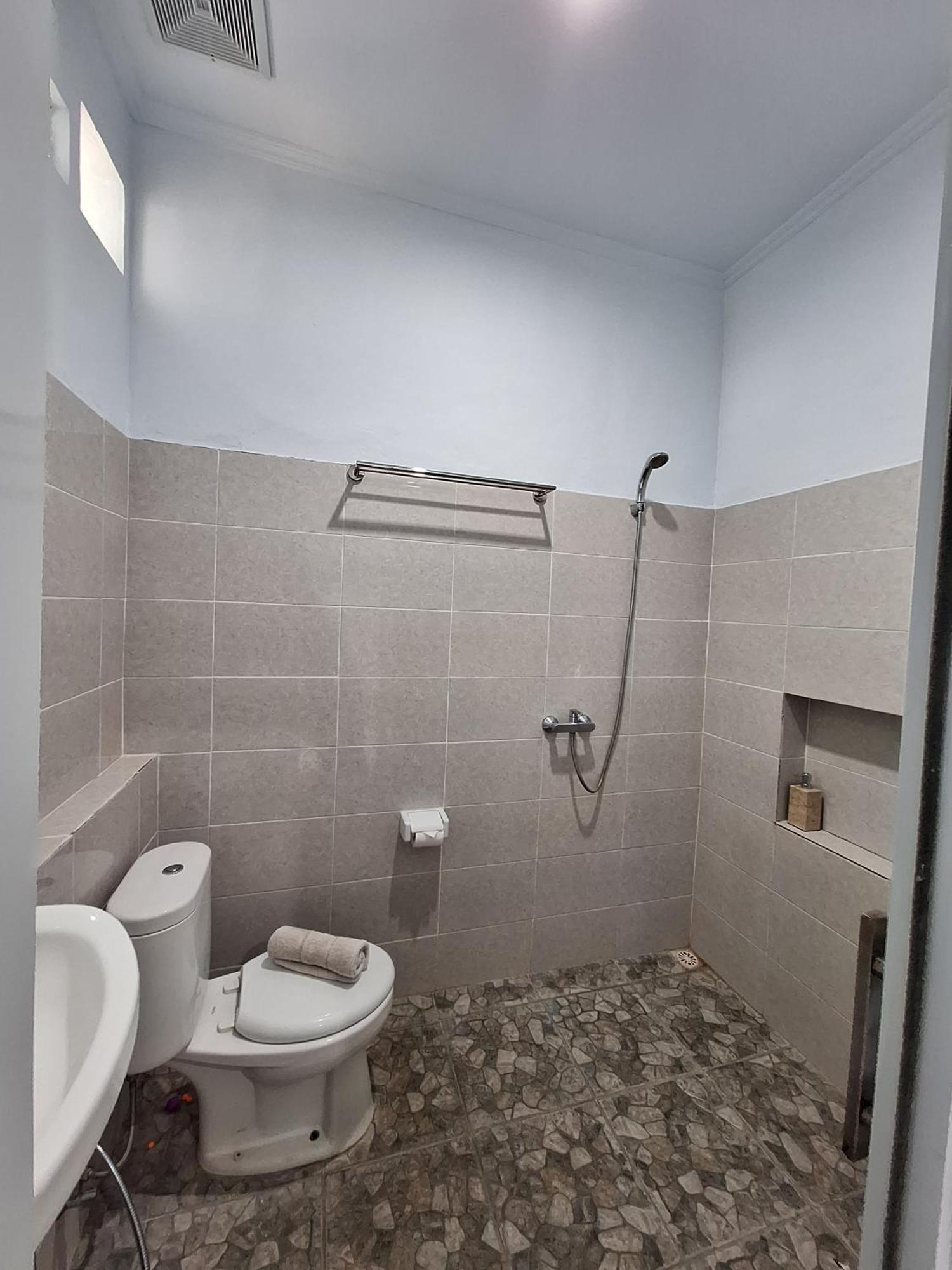 Bonewood Guesthouse Canggu  Ngoại thất bức ảnh